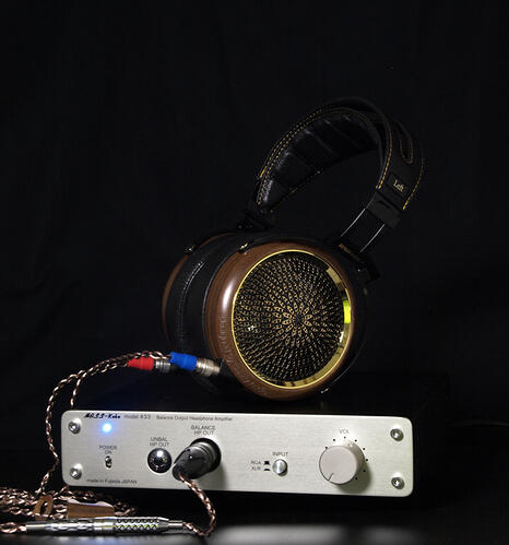 バランスヘッドフォンアンプ　model ４３３